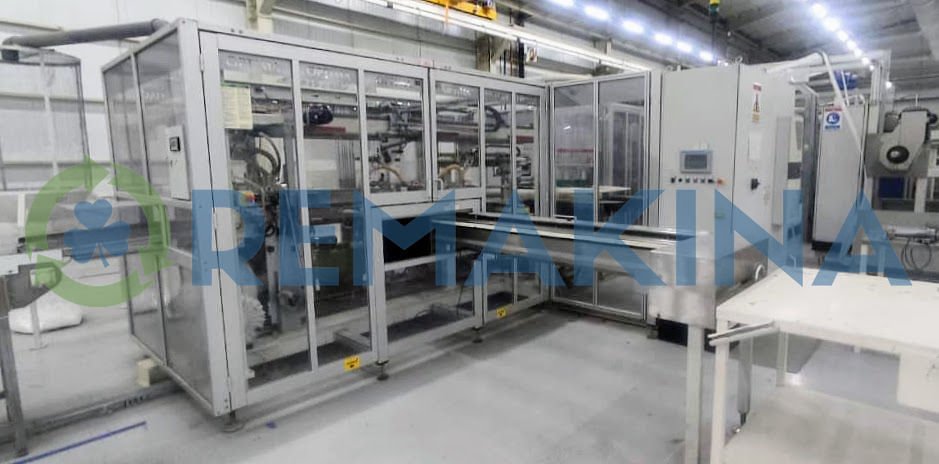 Línea GDM para Producción De Pañales De Bebés 2 Línea automatizada GDM B5-HB para producción de pañales para bebés con sistema de transporte y encapsulado en planta industrial