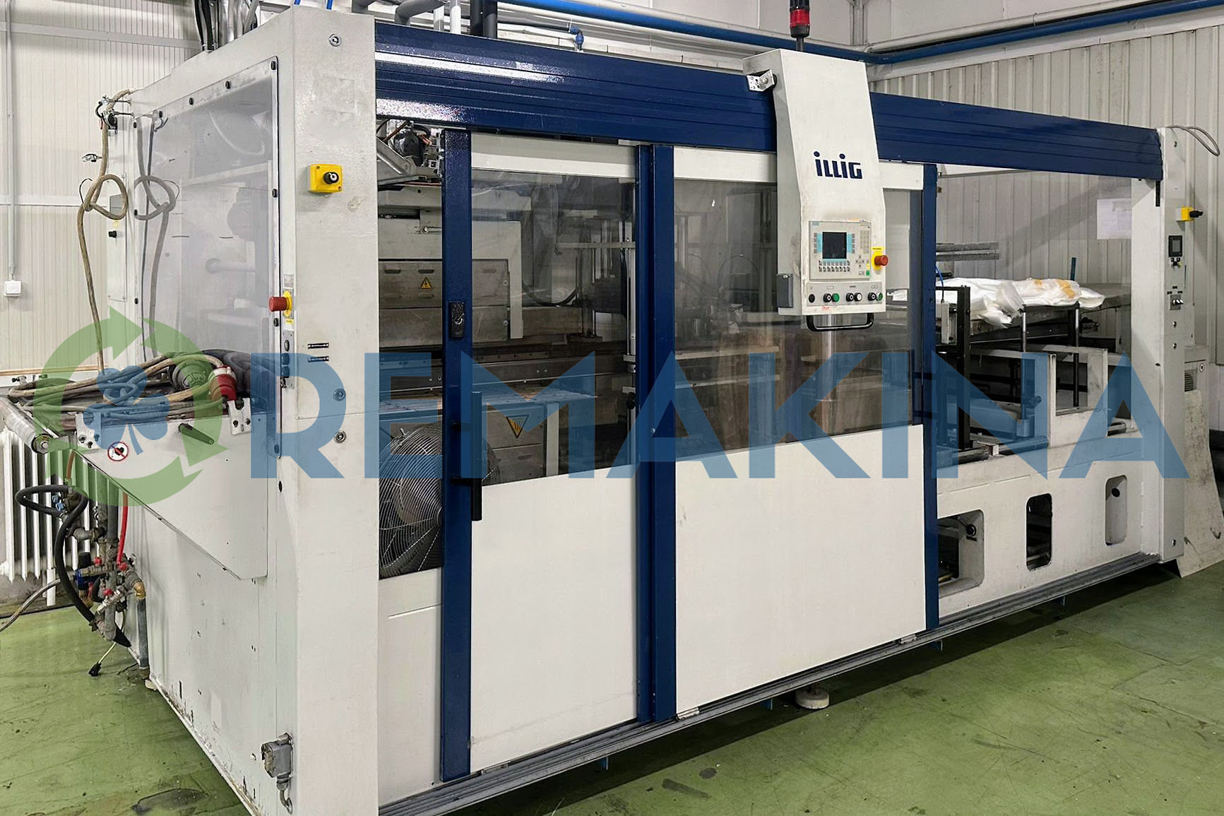 Máquina De Termoformado Illig 1 Máquina de termoformado automática de 3 estaciones Illig RD53 de ocasión.