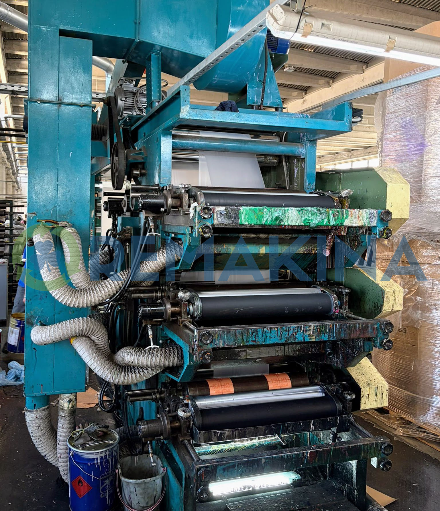 Impresora Stack Carraro 3 Cuerpos de impresión de la impresora flexográfica stack Carraro de 6 colores.