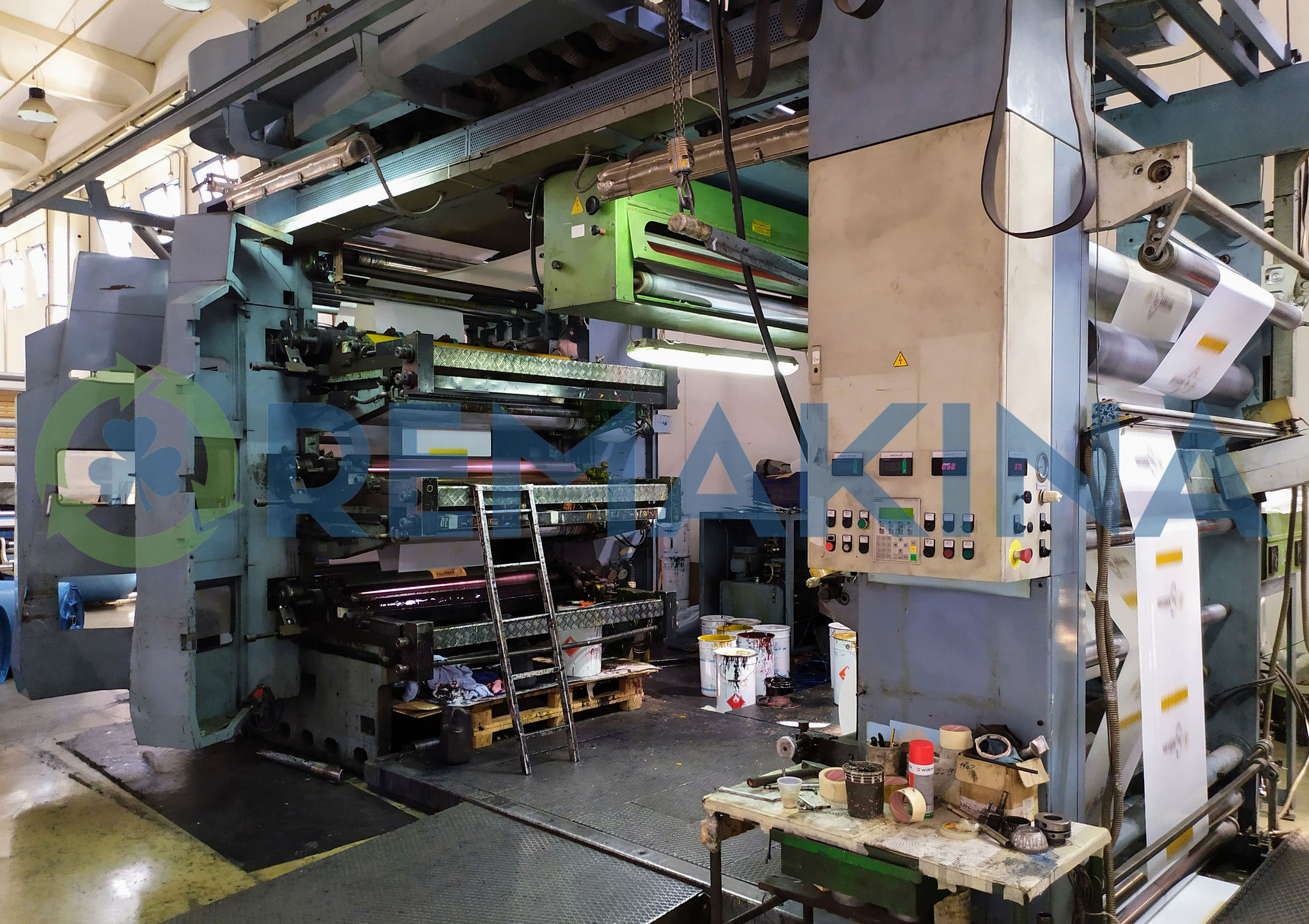 Impresora Stack CMF Beta 1 Vista general de la impresora flexográfica stack CMF Beta 2000 de 1600 mm de ancho.